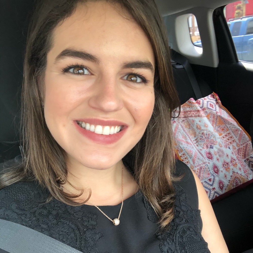 Meet your Posher, Cristina